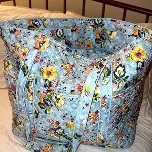 Vera Bradley XL Tote